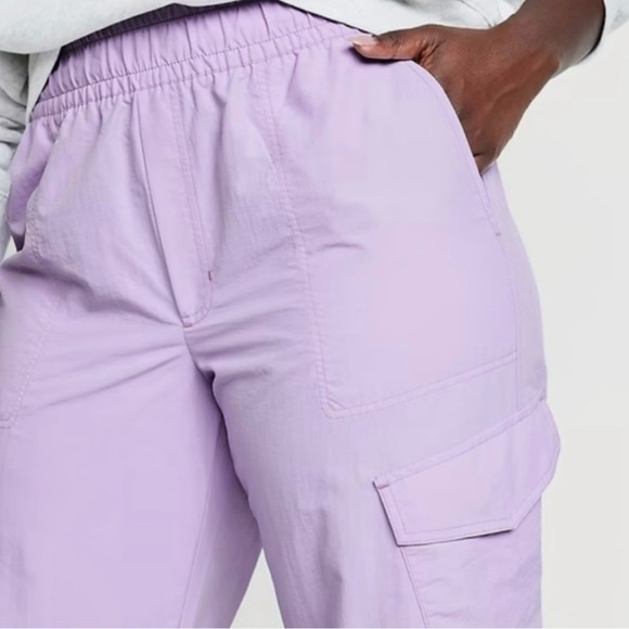Old navy NWT Lavender Cargo Pants - Picture 3 of 7